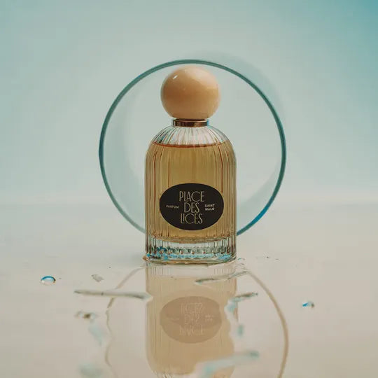 Place Des Lices Saint Malo Extrait De Parfum