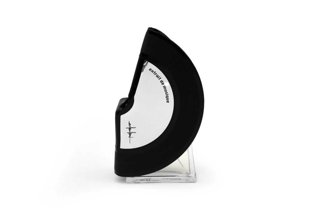 Foto frontale del flacone d'arte del profumo ORGAN #1 di Filippo Sorcinelli Extrait de Parfum, con packaging iconico su sfondo neutro ed elegante. | L'Atelier Dei Profumi