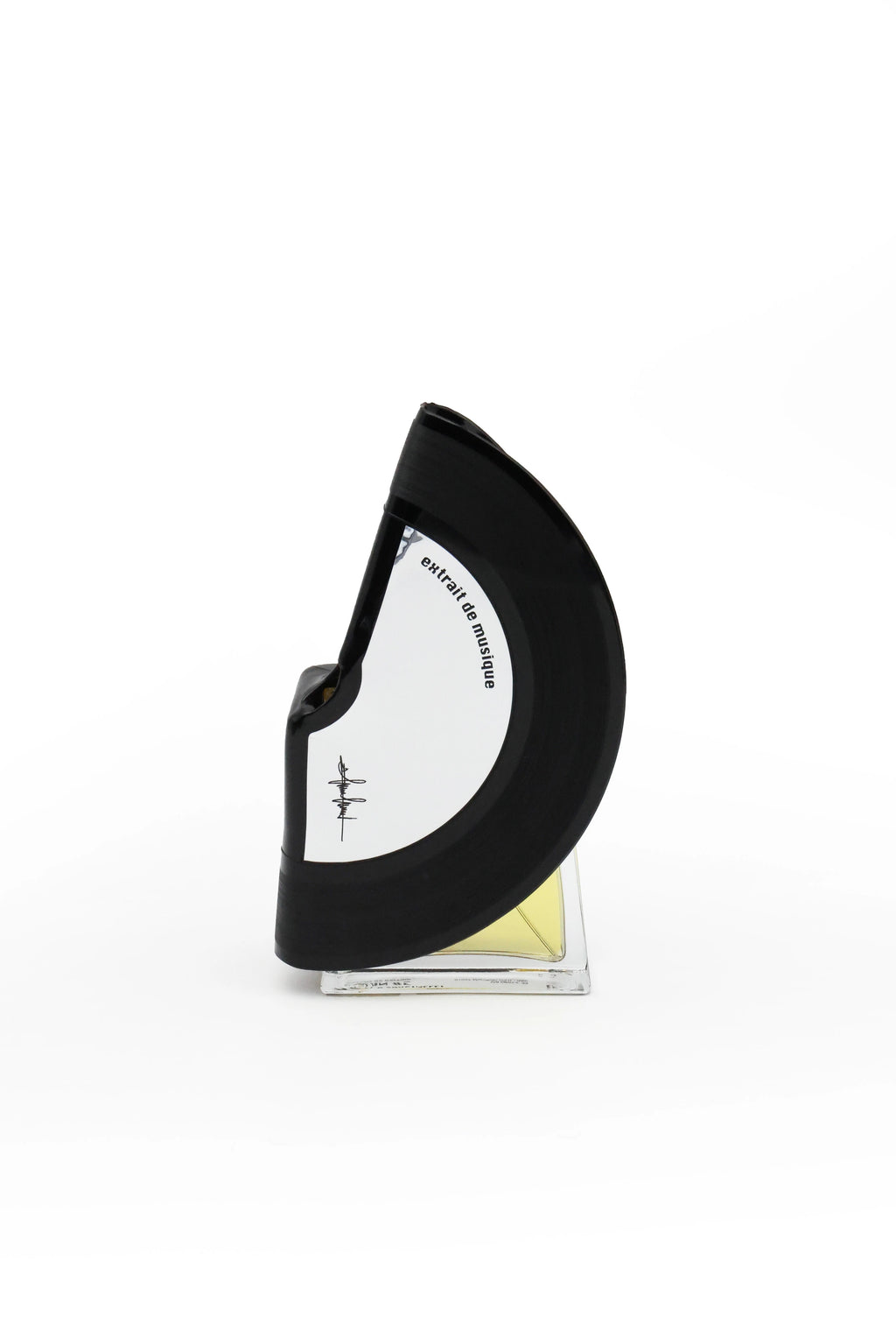 Foto frontale del flacone d'arte del profumo ORGAN #5 di Filippo Sorcinelli Extrait de Parfum, con packaging iconico su sfondo neutro ed elegante. | L'Atelier Dei Profumi