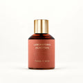 Flacone Di Profumo Laboratorio Olfattivo Bagage A Main Parfum Intense 100 Ml Su Sfondo Minimalista E Raﬃnato.