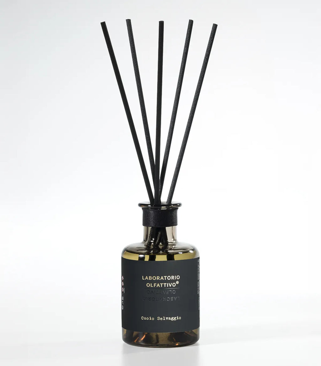 Laboratorio Olfattivo Diffusore Ambiente Cuoio Selvaggio con midollini - L'Atelier dei Profumi