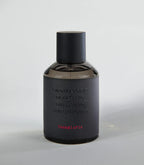 Flacone di profumo Vanagloria Laboratorio Olfattivo Parfum Intense, design minimale ed elegante | L'Atelier dei Profumi