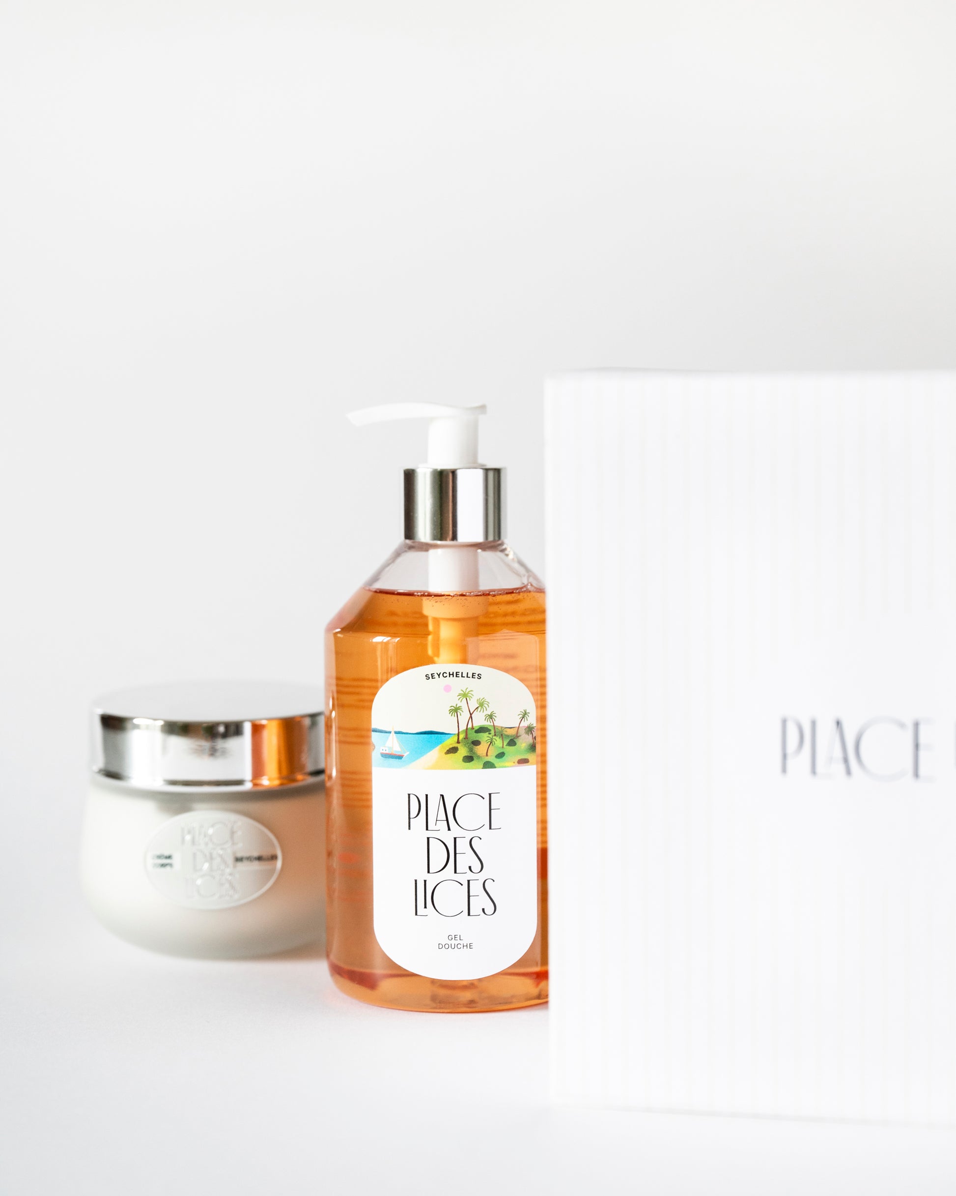 Cofanetti Regalo Place Des Lices: L'Essenza della Provenza sulla Tua Pelle