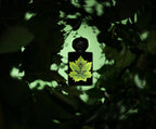 Lorenzo Pazzaglia Dangerous Maryx: ambientazione artistica della fragranza con note di tabacco e cannabis - Boutique Teramo
