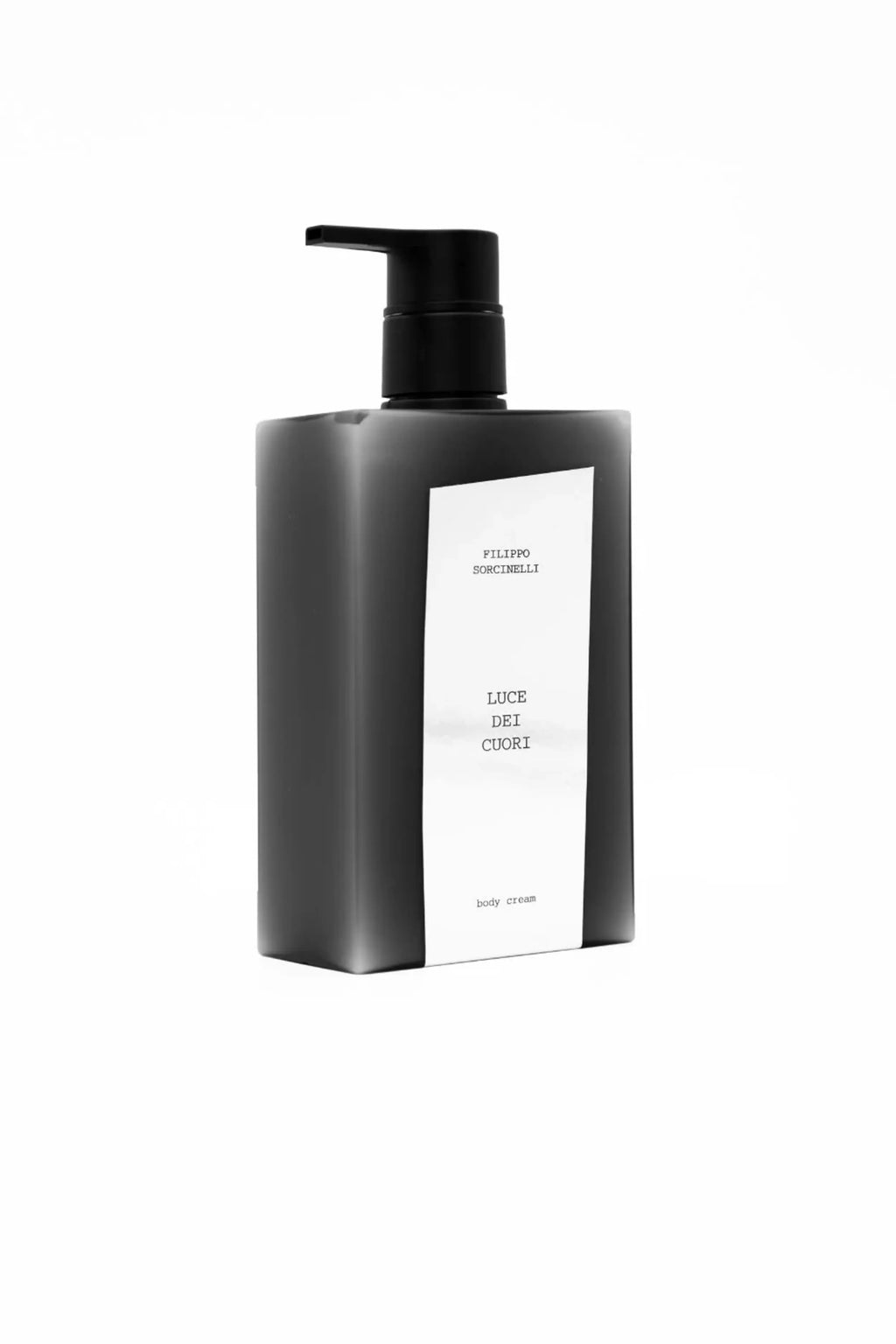 Dettaglio del packaging della crema corpo Luce dei Cuori con burro di karité e aloe vera bio | L'Atelier dei Profumi"