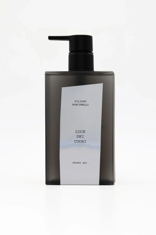 Vista frontale dello Shower Gel Luce dei Cuori di Filippo Sorcinelli, bagnoschiuma solare | L'Atelier dei Profumi