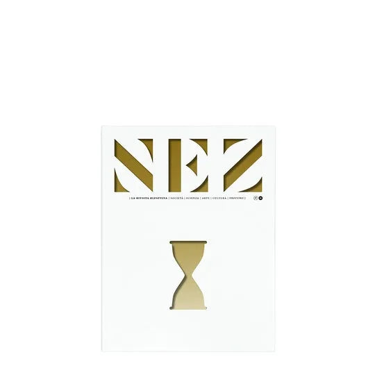 Copertina della rivista Nez Magazine Numero 11 dedicata al tema Vita e Morte, cultura olfattiva e profumeria artistica, disponibile presso L'Atelier dei Profumi.