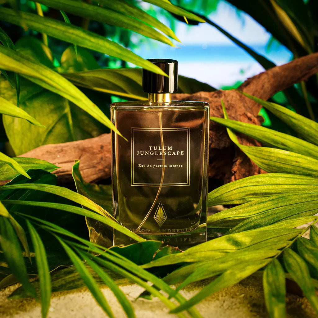ettaglio artistico Tulum Junglescape di Simone Andreoli: fragranza esotica e selvaggia - L'Atelier dei Profumi